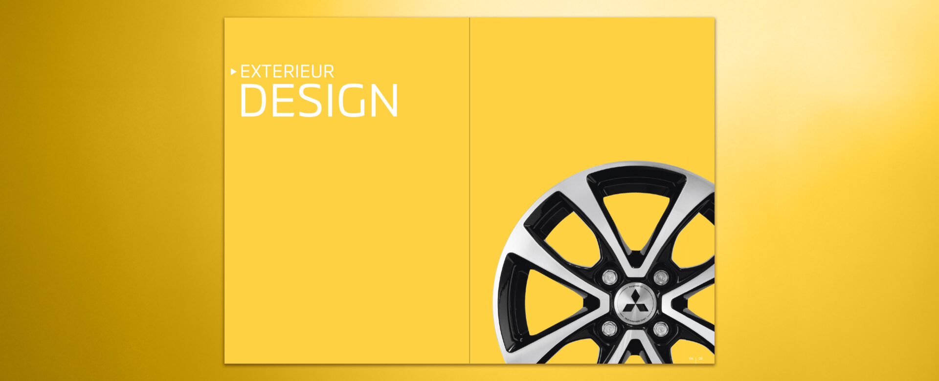 VOON Werbeagentur Case – Literaturkonzept Zubehörprospekt Mitsubishi Space Star Doppelseiten-Beispiele 1